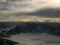 Ferien am Wendelstein: Blick vom Wendelstein auf das nebelverhangene Bayerischzell