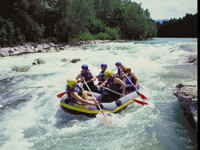 Ferien im Pfaffenwinkel: Raften auf der Isar